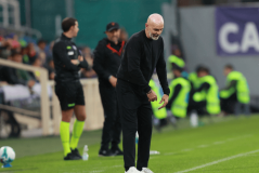 官宣！意大利60岁庸帅下课意甲10场0胜排倒一今年2次被解雇