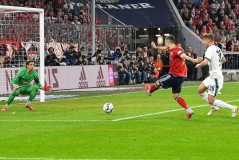 门兴新赛季挑战拜仁，拜仁能延续全胜势头吗？