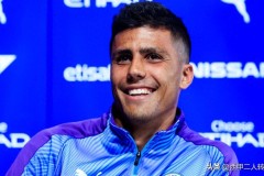 续约悬而未决，金球先生动向牵动欧洲足坛：曼城皇马“暗战”升级