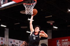 杨瀚森15分3板2帽得分新高 夏联G3开拓者击败鹈鹕