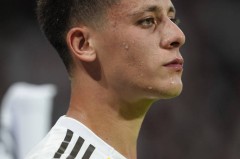 登贝莱：历史第10位赢得世界杯、欧冠与金球奖的传奇球员