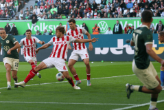 德甲神战！91分扳平99分反超，104分再平，狼堡3-3科隆