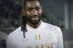 一场3-1让那不勒斯登顶意甲！孔蒂激活曼联弃将：首秀14分钟进球