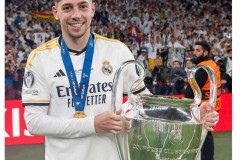 皇马官方祝巴尔韦德27岁生日快乐，加盟至今出战323场斩获14冠