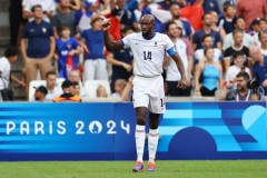 队报：AC米兰有意马特塔，但水晶宫超3000万欧的要价或让其却步