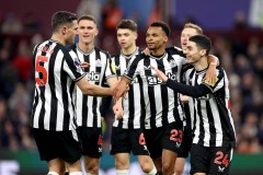 联赛杯地狱客场！纽卡主场碾压热刺？残阵白百合恐遭惨案