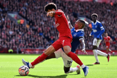 英联杯失利！水晶宫三杀利物浦士气低迷