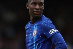 切尔西转会动态：尼古拉·雅克松租借拜仁仅一赛季，或重返蓝军