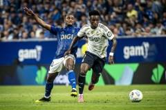 西甲｜姆巴佩两度建功 皇马开局两连胜