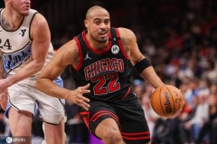 湖人旧将预计加盟费内巴切 年仅24岁告别NBA？