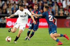 法甲焦点对决：尼斯 VS 南特，谁能率先抢分？